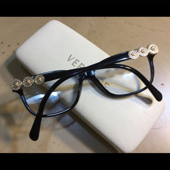 Versace Accessories - Beautiful Versace glasses